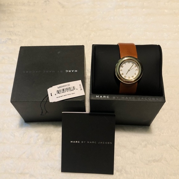 Marc by Marc Jacobs Leather Watch - Picture 2 of 6